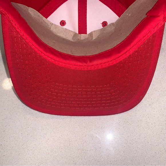 Adjustable Plain Red Snapback Cap - Picture 5 of 5